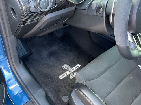 Used 2021 Ford Mustang Shelby GT500 w/ Technology Package image 9