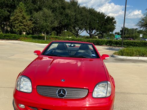 Used 2001 Mercedes-Benz SLK 320 image 1