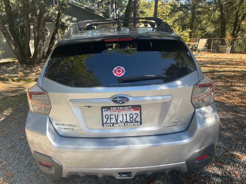 Used 2015 Subaru Crosstrek 2.0i Premium image 11