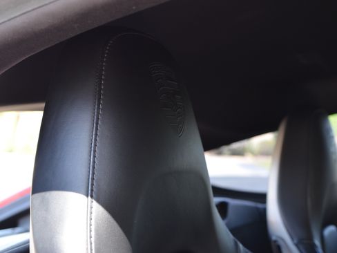 Used 2014 Porsche Cayman image 18