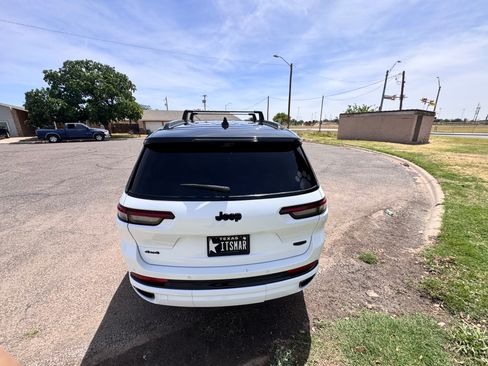 Used 2024 Jeep Grand Cherokee L Summit AWD/4WD image 4