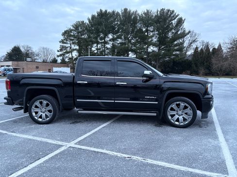 Used 2018 GMC Sierra 1500 Denali image 5