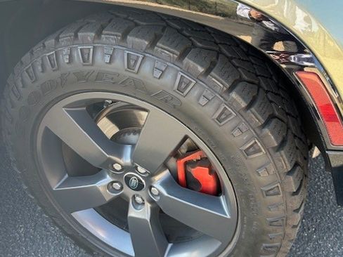 Used 2020 Land Rover Defender 110 X image 4