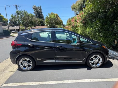 Used 2019 Chevrolet Bolt LT FWD image 5