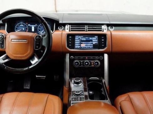 Used 2014 Land Rover Range Rover Autobiography image 5