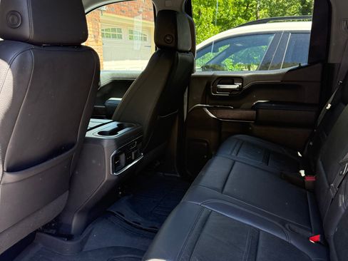 Used 2021 GMC Sierra 1500 Denali w/ Denali Ultimate Package AWD/4WD image 2
