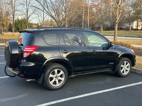 Used 2011 Toyota RAV4 Limited image 1