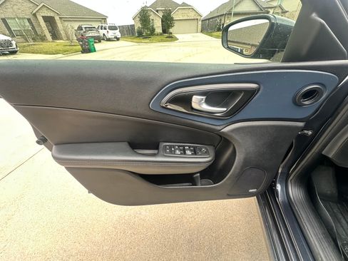 Used 2016 Chrysler 200 S w/ Navigation & Sound Group I image 24