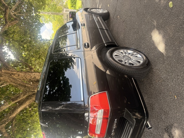 Used 2011 Lincoln Navigator 2WD image 8