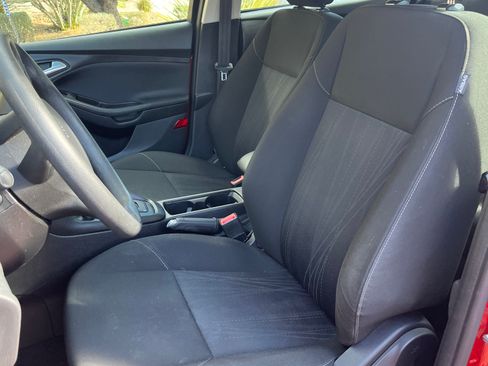 Used 2018 Ford Focus SE image 13