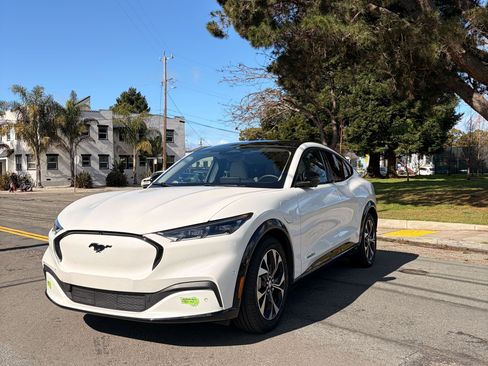 Used 2023 Ford Mustang Mach-E Premium image 2