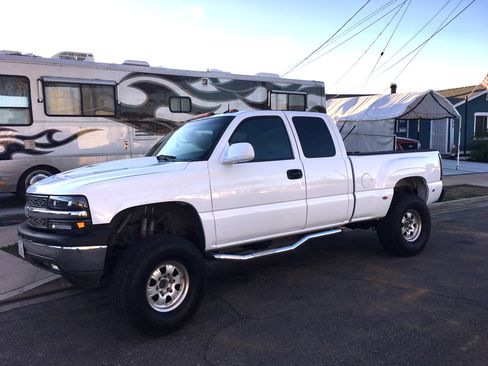 Used 2002 Chevrolet Silverado 1500 LT image 2