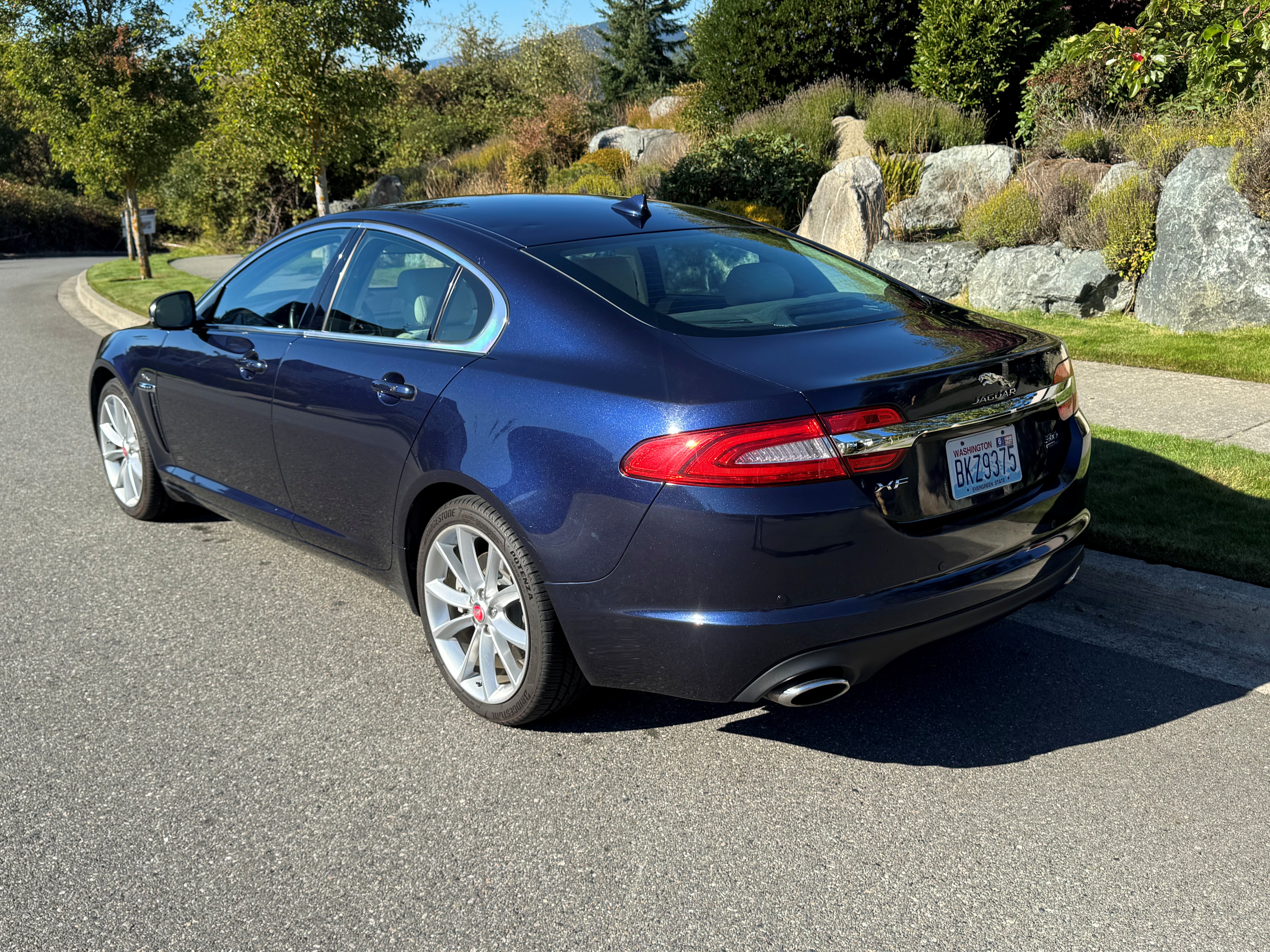 Used 2015 Jaguar XF Portfolio AWD/4WD image 5