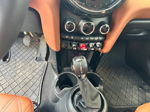 Used 2024 MINI Cooper S w/ Signature Upholstery Package image 18