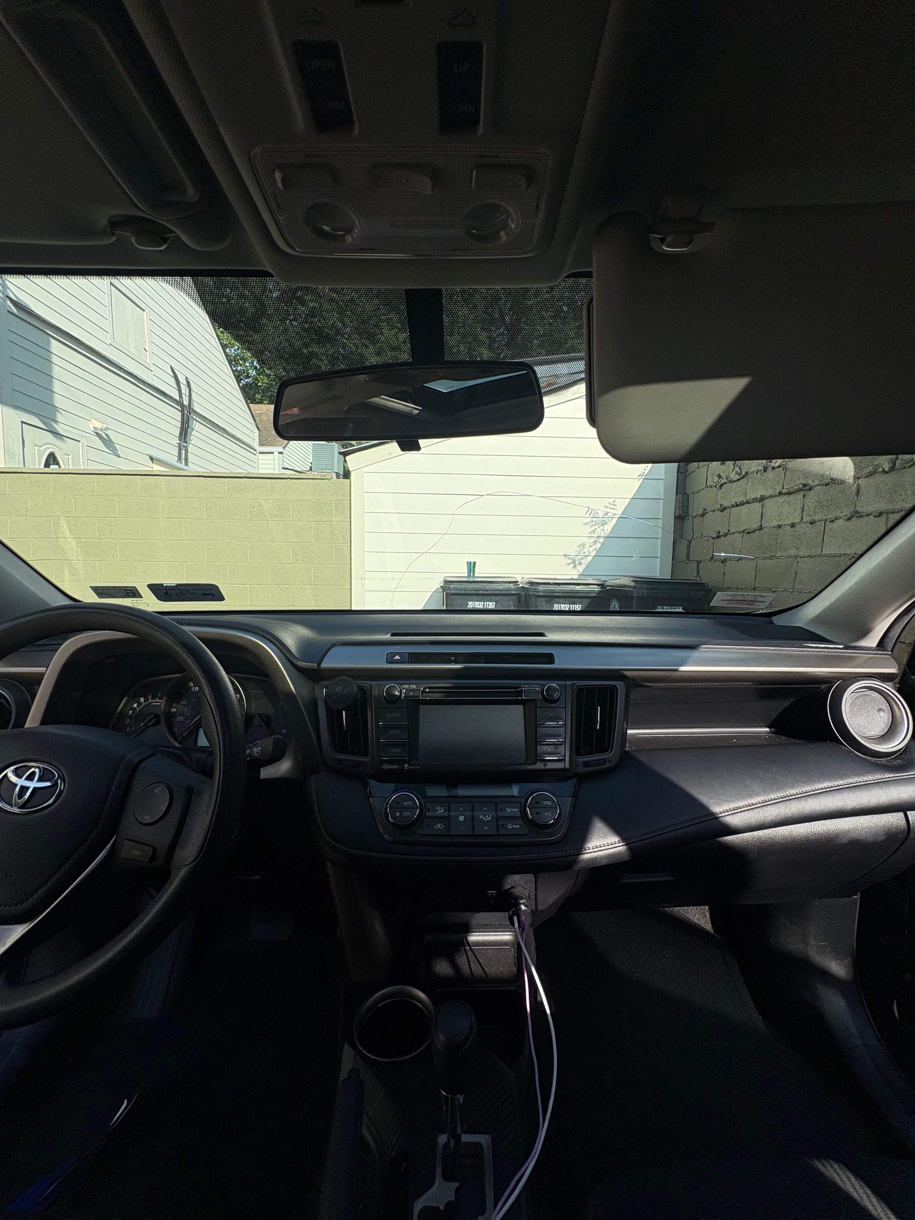 Used 2015 Toyota RAV4 XLE AWD/4WD image 10