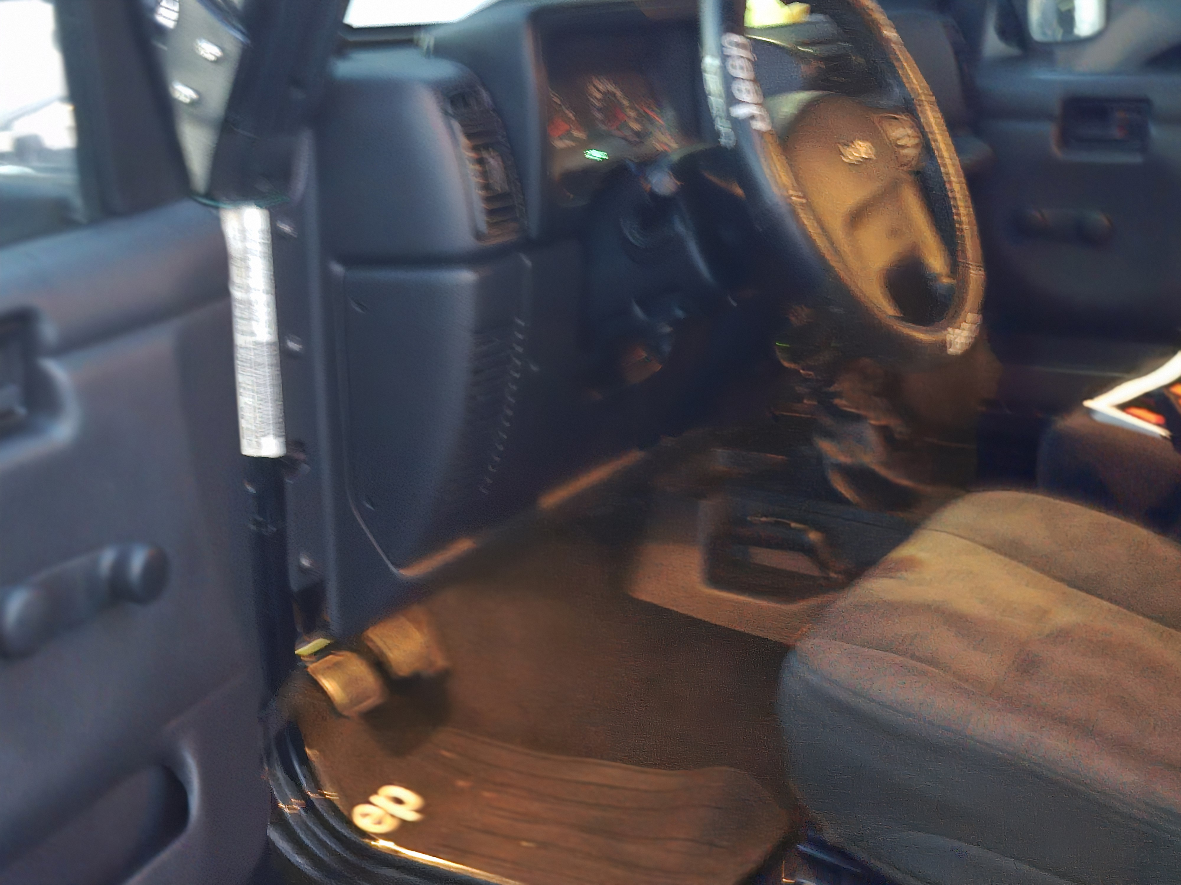Used 2005 Jeep Wrangler Rubicon AWD/4WD image 9