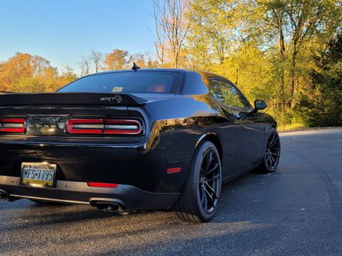 Used 2023 Dodge Challenger SRT Hellcat w/ Driver Convenience Group image 7