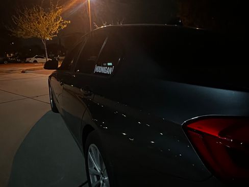 Used 2016 BMW 320i xDrive Sedan image 2