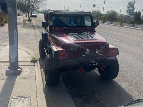 Used 1998 Jeep Wrangler Sport AWD/4WD image 13