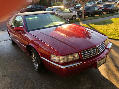 Used 2002 Cadillac Eldorado ESC w/ Preffered Equipment Group image 4