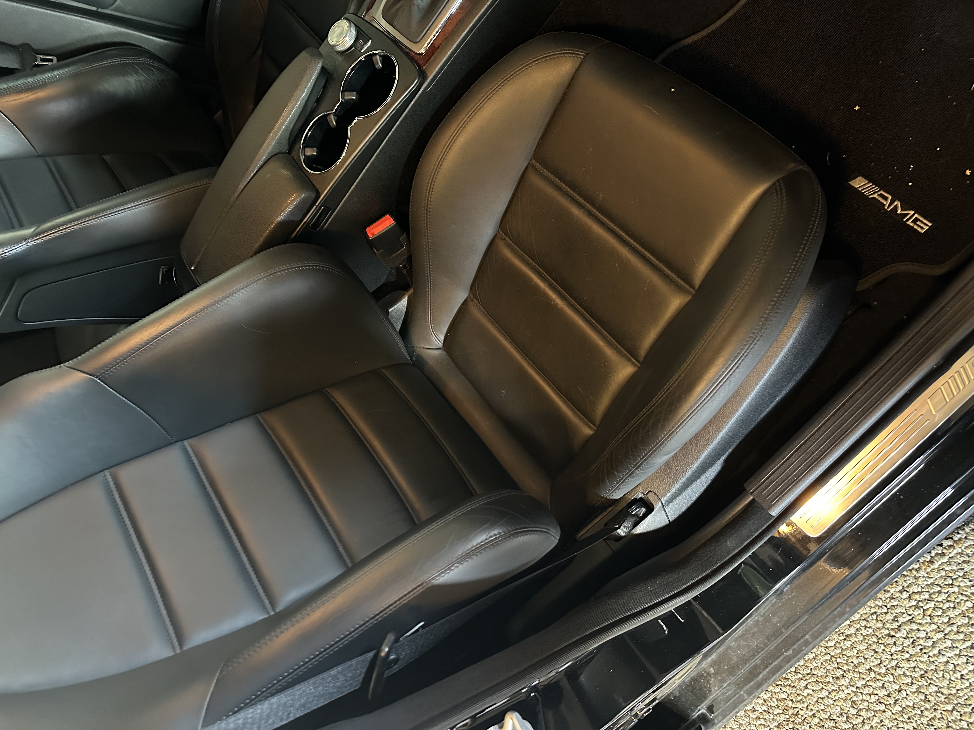 Used 2009 Mercedes-Benz C 63 AMG Sedan image 11
