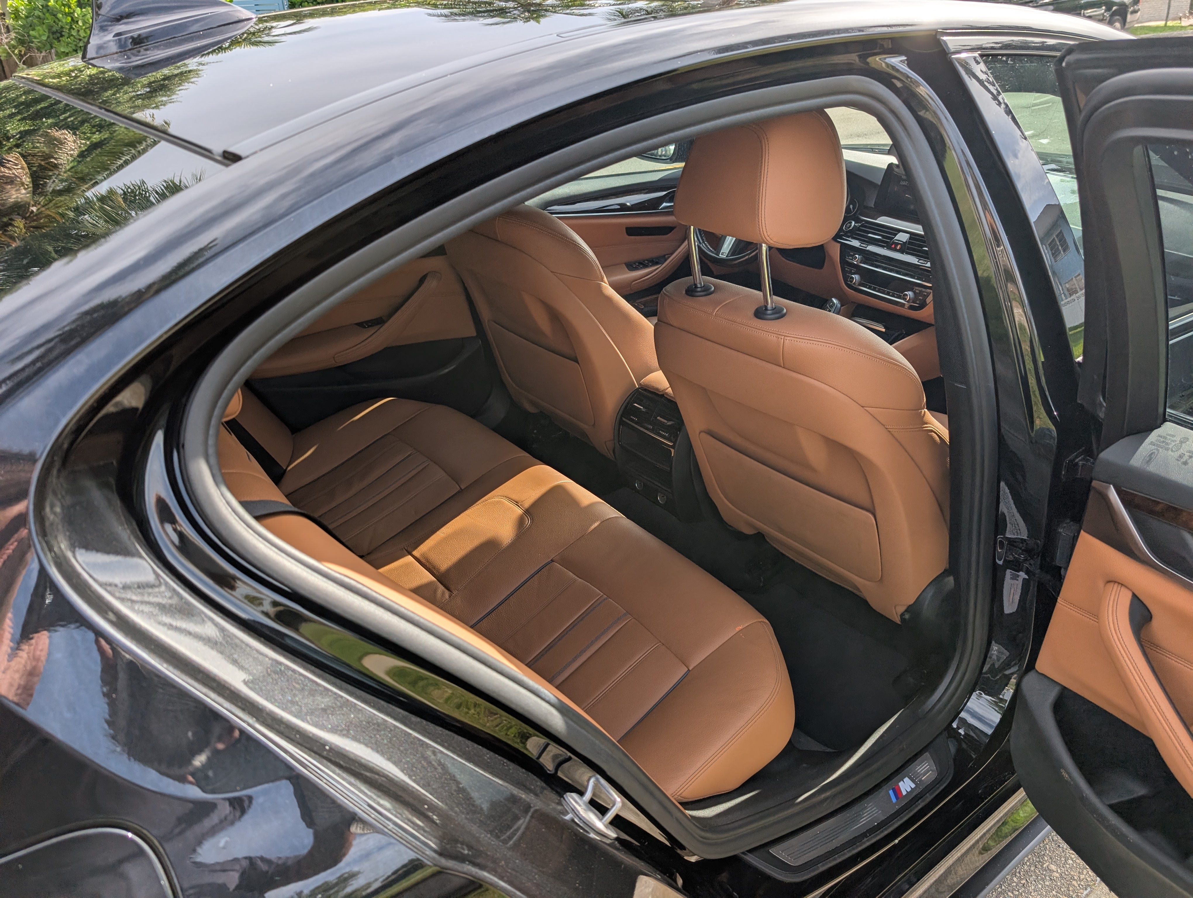 Used 2019 BMW 540i w/ M Sport Package RWD image 6