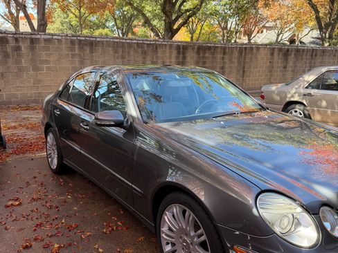 Used 2008 Mercedes-Benz E 350 Sedan image 6
