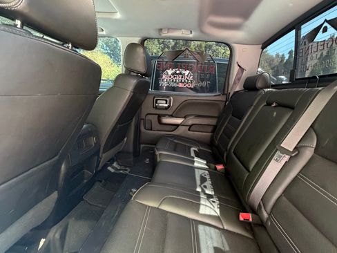 Used 2017 GMC Sierra 2500 Denali w/ Duramax Plus Package AWD/4WD image 8