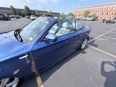 Used 2010 BMW 128i Convertible RWD image 24