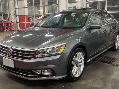 Used 2017 Volkswagen Passat 1.8T SE image 8