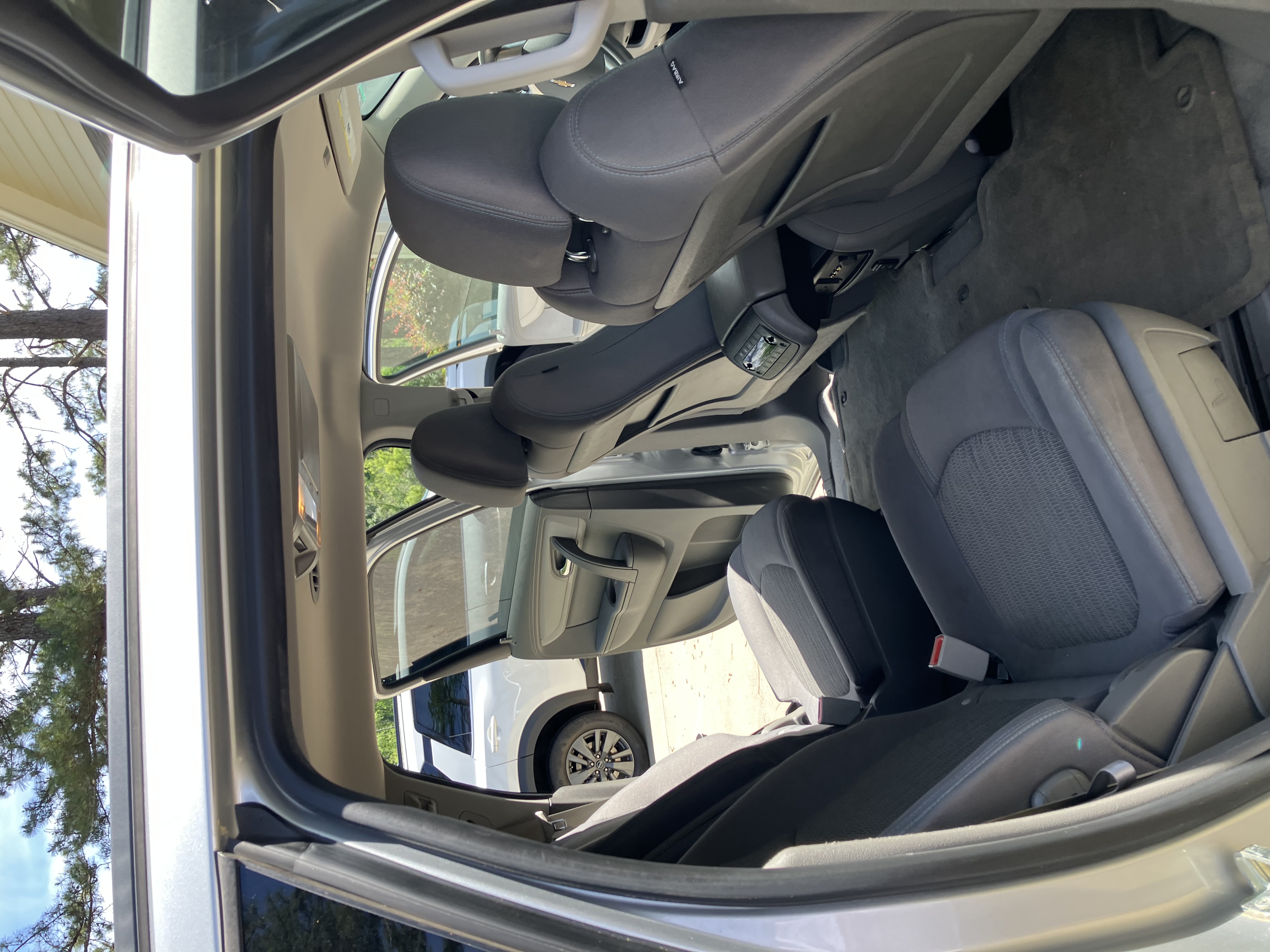 Used 2014 Chevrolet Traverse LT w/ All-Star Edition FWD image 5