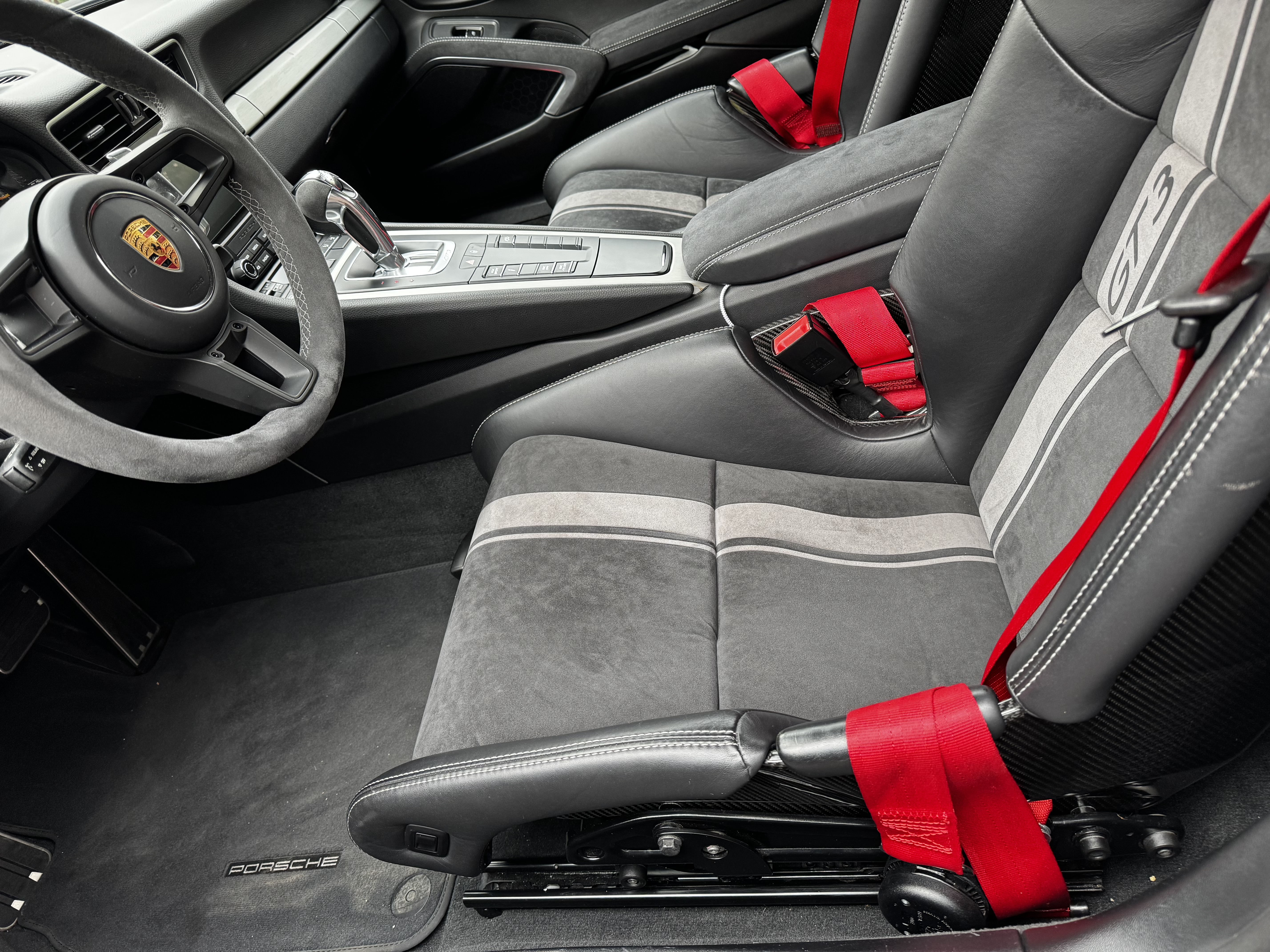 Used 2018 Porsche 911 GT3 RWD image 18