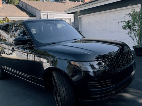 Used 2022 Land Rover Range Rover P525 Westminster Edition image 6