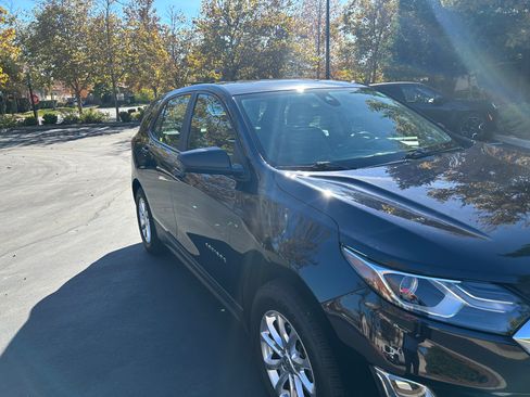 Used 2020 Chevrolet Equinox LS image 6