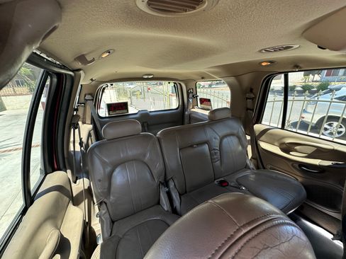 Used 1999 Ford Expedition 2WD image 9