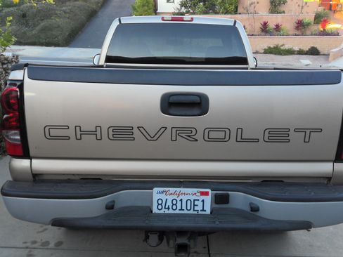 Used 2006 Chevrolet Silverado 1500 W/T image 9