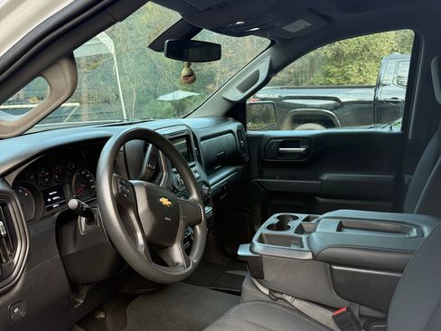Used 2019 Chevrolet Silverado 1500 Custom image 7