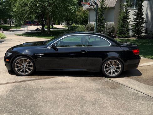 Used 2009 BMW M3 Convertible RWD image 8