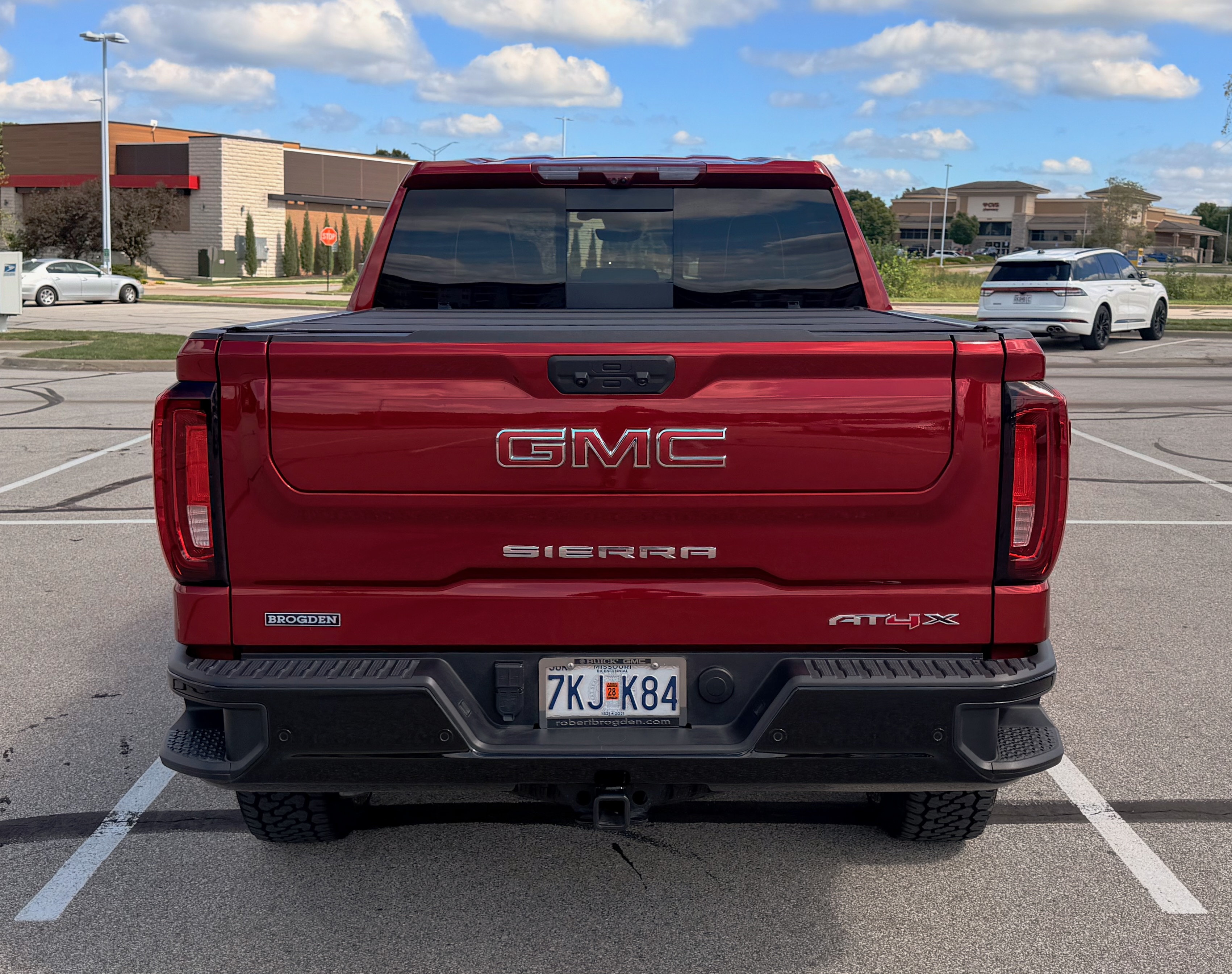 Used 2024 GMC Sierra 1500 AT4X AWD/4WD image 4