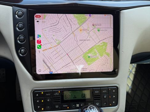 Used 2016 Maserati GranTurismo Sport image 18