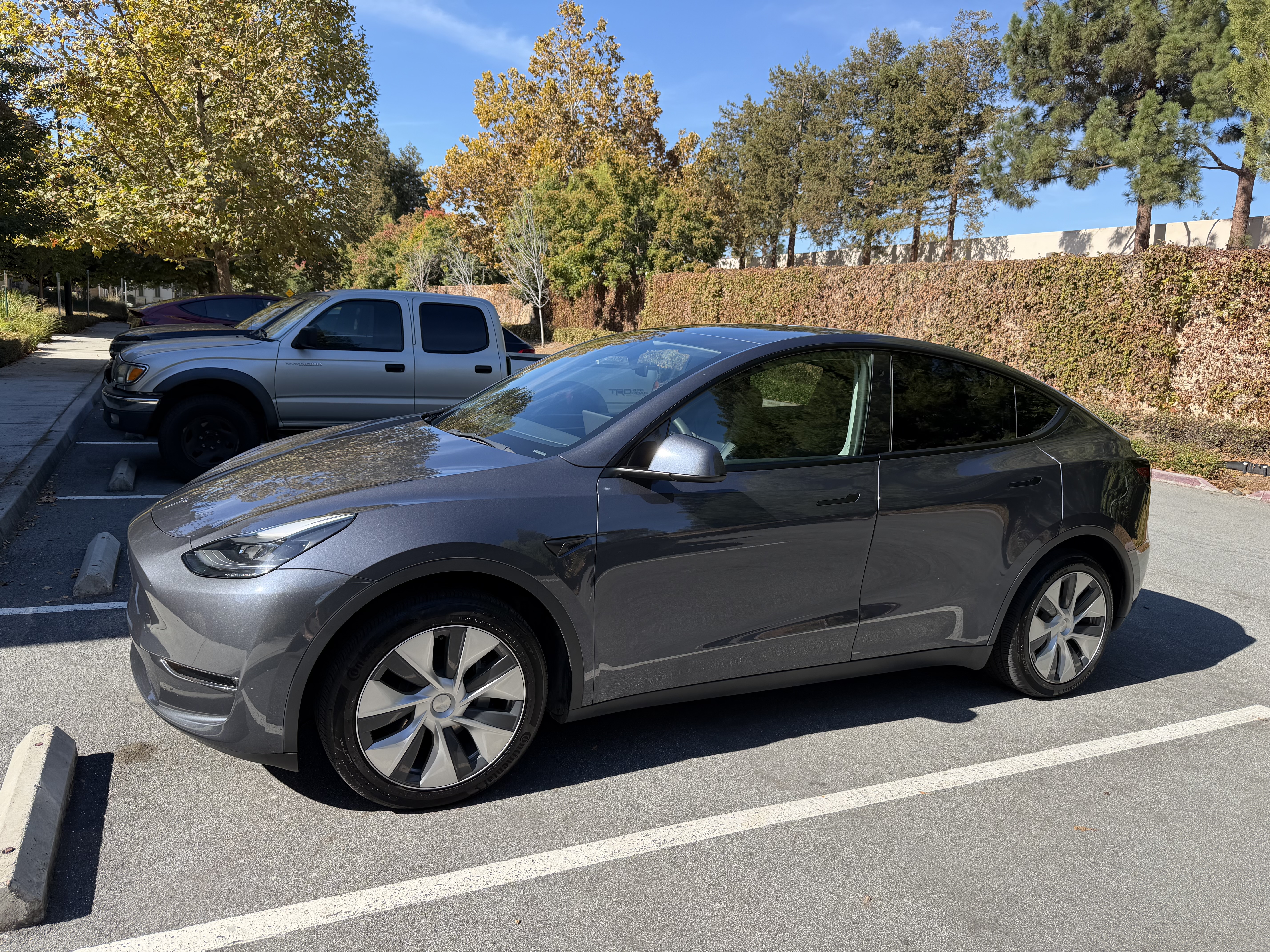 Used 2023 Tesla Model Y Long Range AWD/4WD image 4