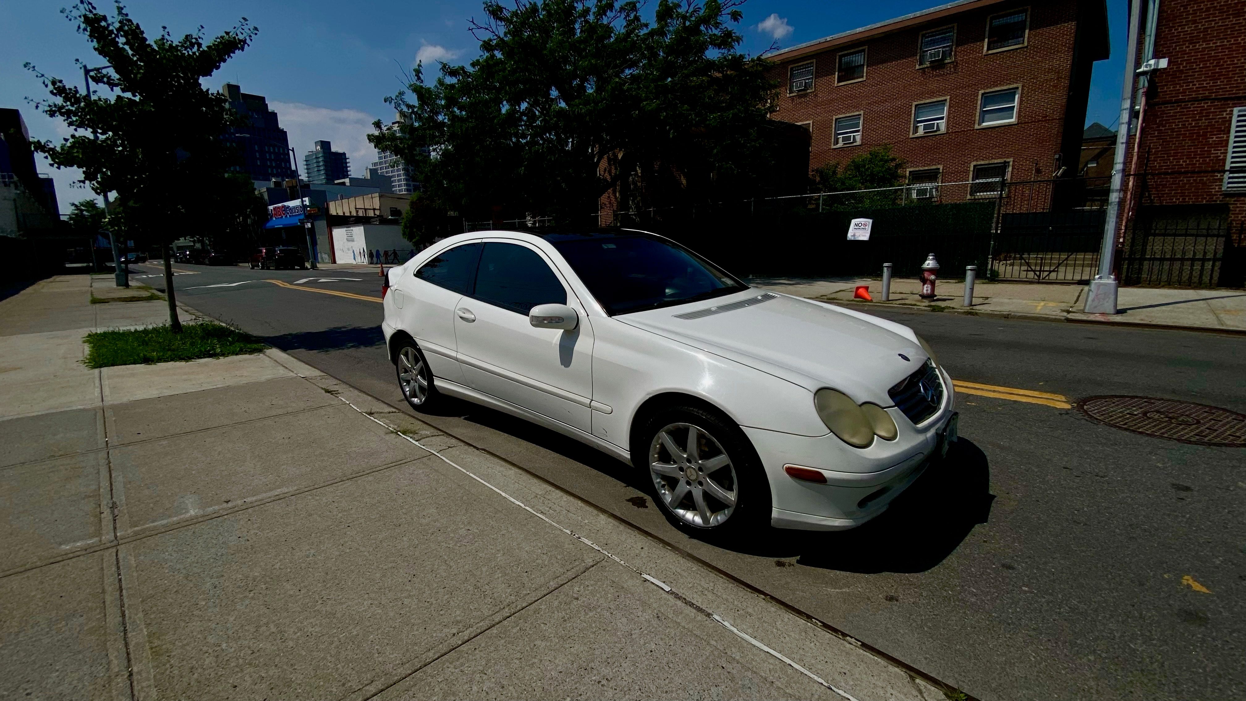 Used 2004 Mercedes-Benz C 230 Coupe image 21