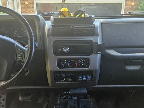 Used 2006 Jeep Wrangler Unlimited image 12