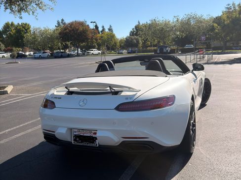 Used 2019 Mercedes-Benz AMG GT Roadster image 8