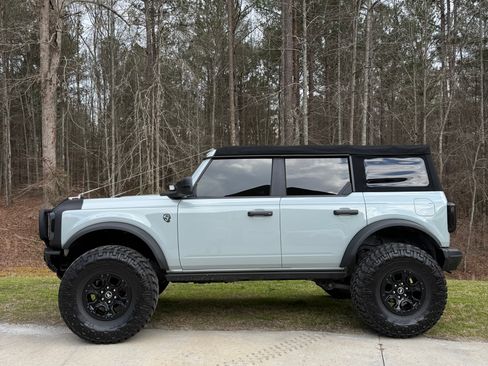 Used 2022 Ford Bronco Badlands image 26