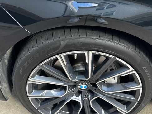 Used 2020 BMW 740i w/ M Sport Package image 8