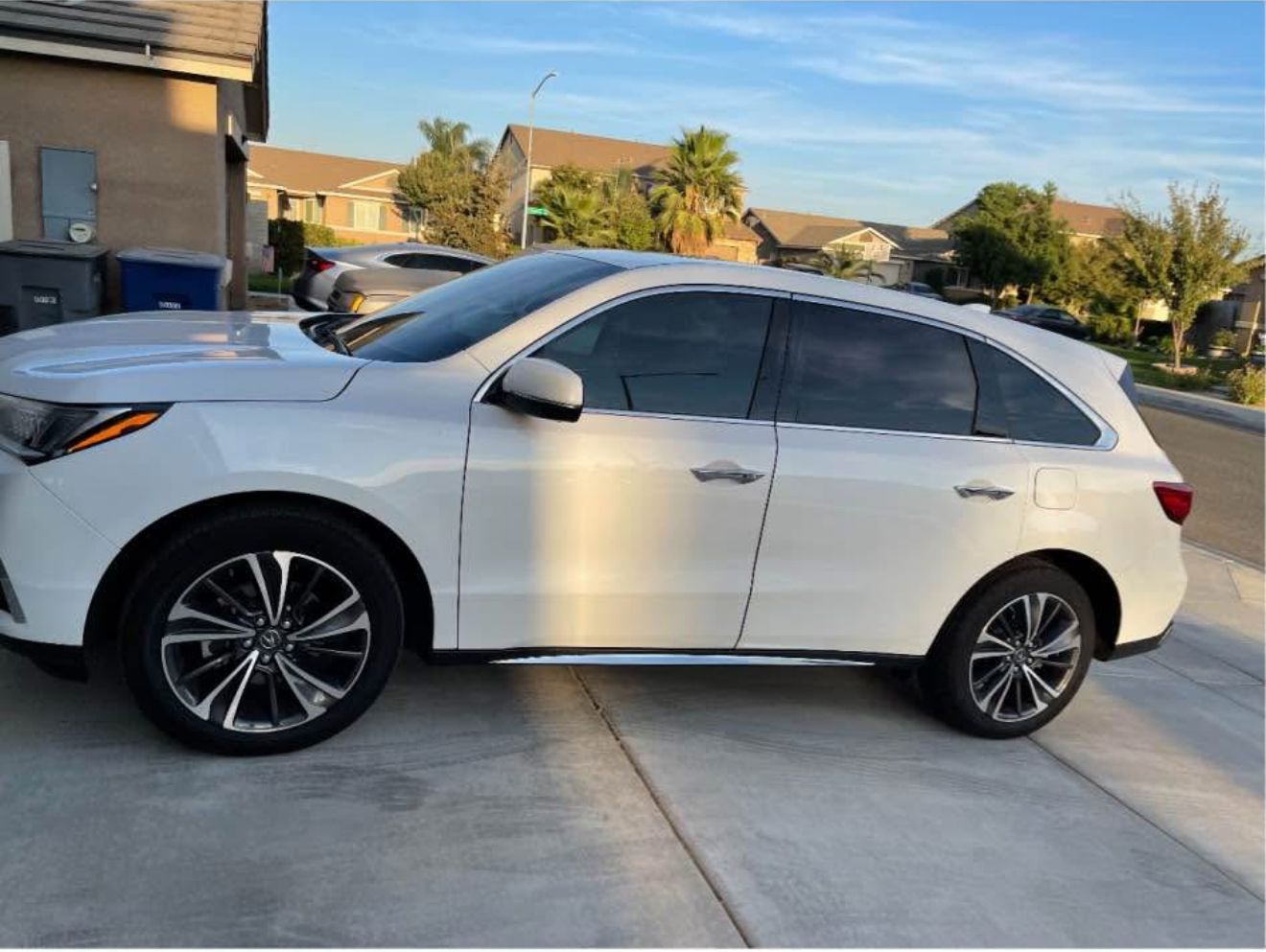 Used 2020 Acura MDX SH-AWD w/ Technology Package image 1