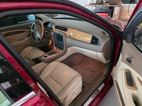 Used 2005 Jaguar S-TYPE 3.0 image 9