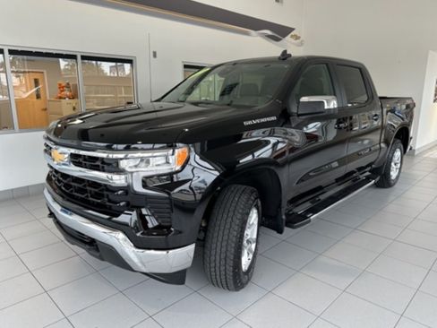 Used 2023 Chevrolet Silverado 1500 LT w/ Convenience Package II image 1