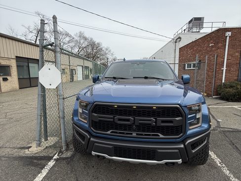 Used 2020 Ford F150 Raptor w/ Equipment Group 802A Luxury image 2
